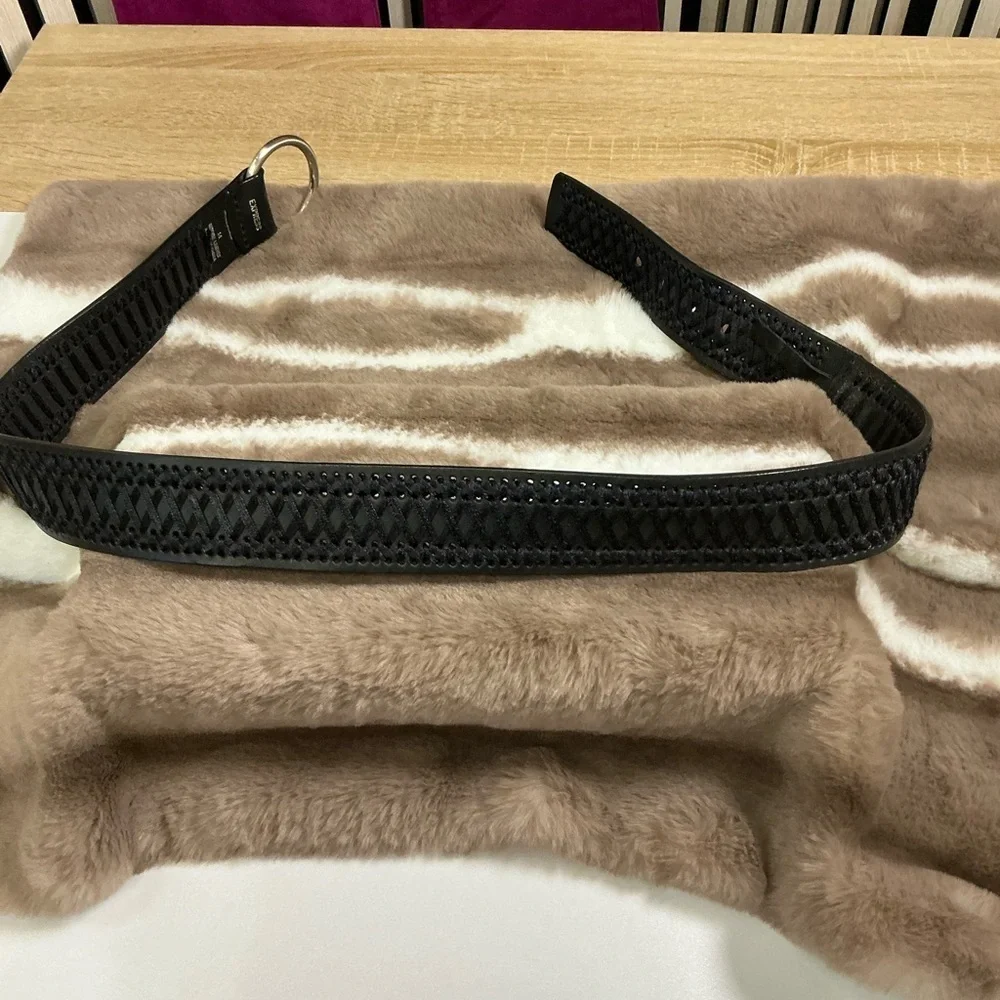 Express stylish black